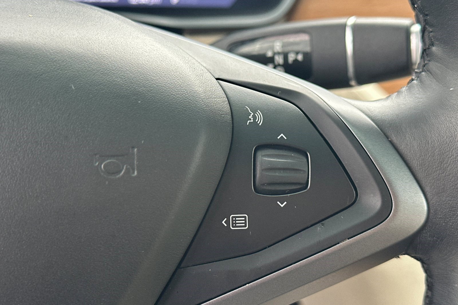 Used 2020 Tesla Model X Long Range image 30