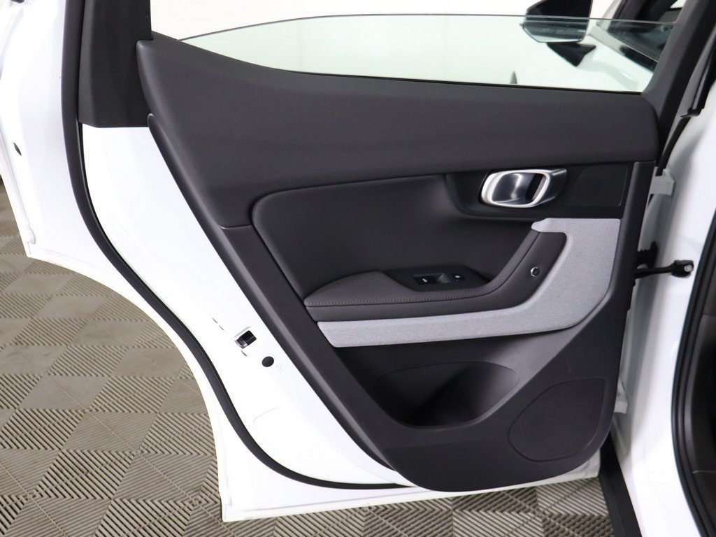 Used 2024 Polestar Polestar 2 AWD/4WD image 28