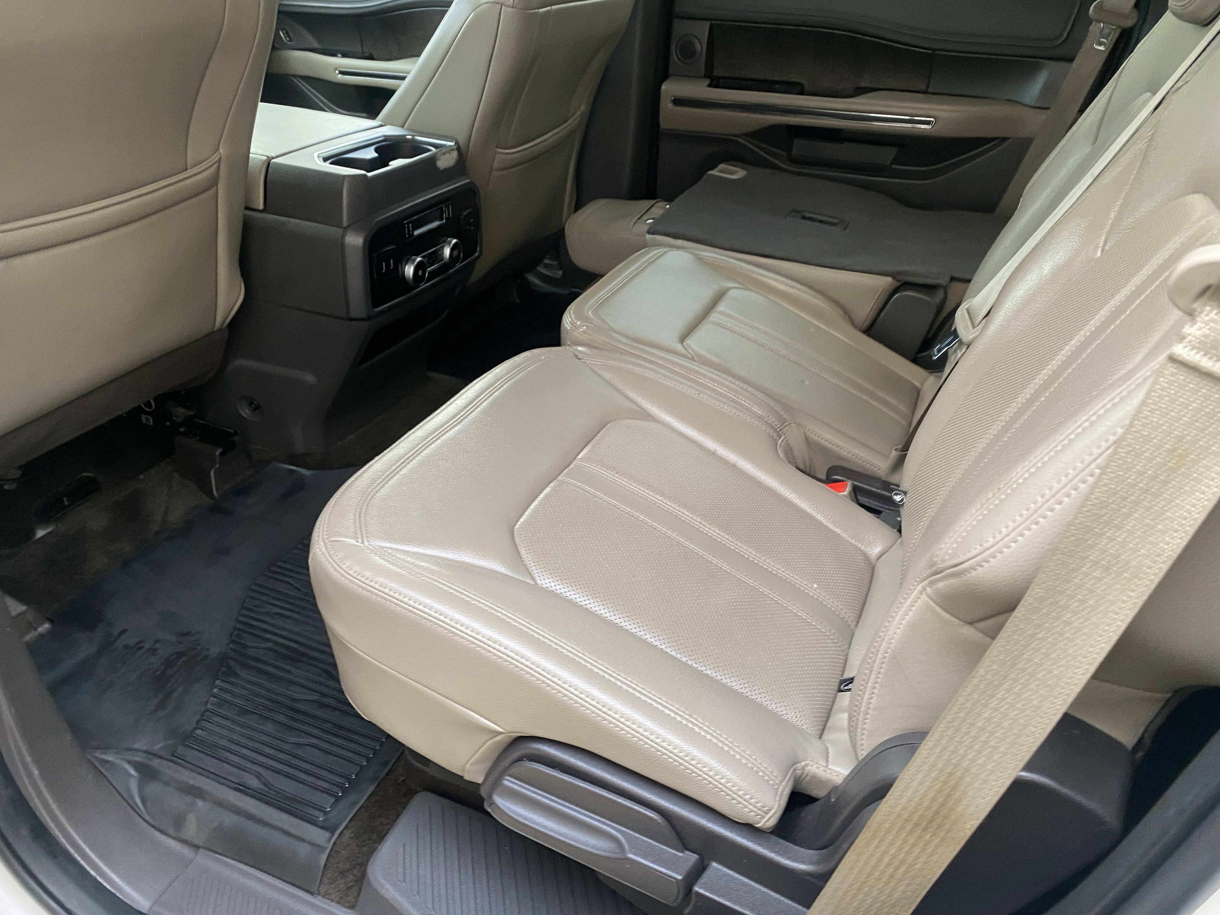 Used 2018 Ford Expedition Limited w/ Driver Assistance Package image 14