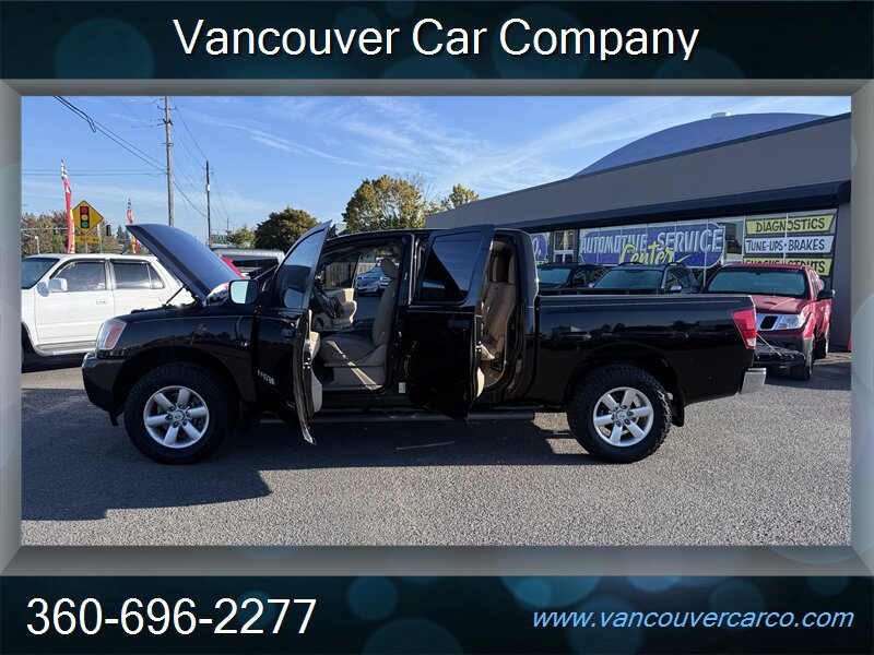 Used 2014 Nissan Titan SV w/ SV Value Truck Package AWD/4WD image 11