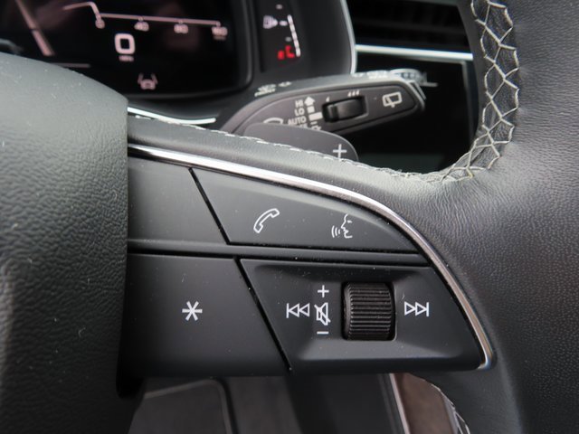 Used 2023 Audi Q8 Premium Plus w/ Premium Plus Package image 17