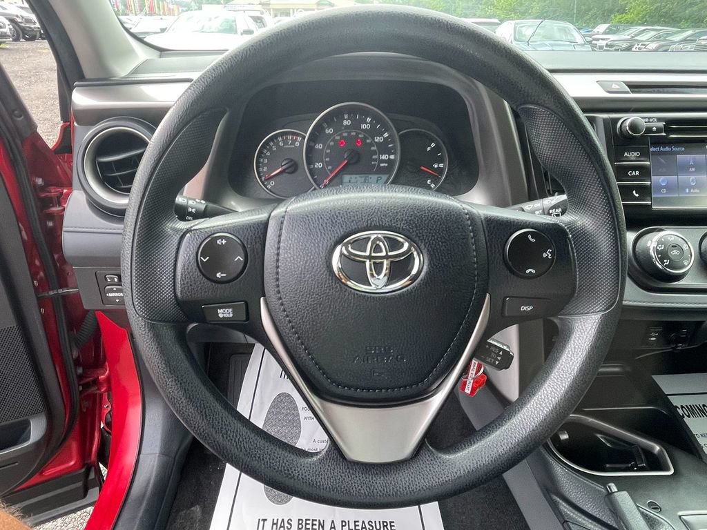 Used 2016 Toyota RAV4 LE AWD/4WD image 15