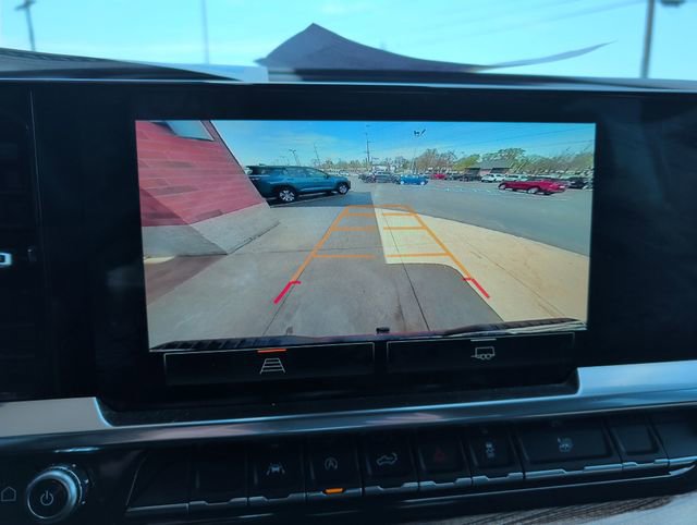 Used 2024 GMC Sierra 1500 Elevation image 21