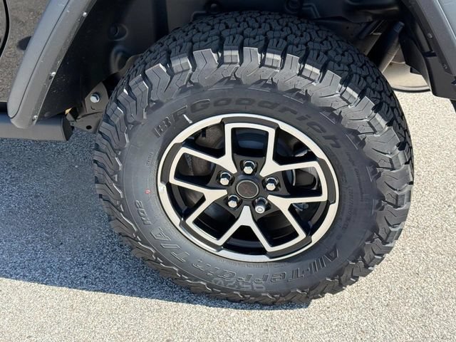 New 2025 Jeep Wrangler Rubicon AWD/4WD image 9