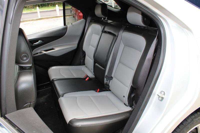 Used 2018 Chevrolet Equinox Premier FWD image 14