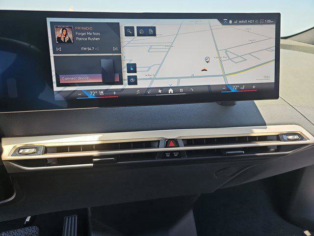 New 2026 BMW iX xDrive60 w/ Executive Package image 21