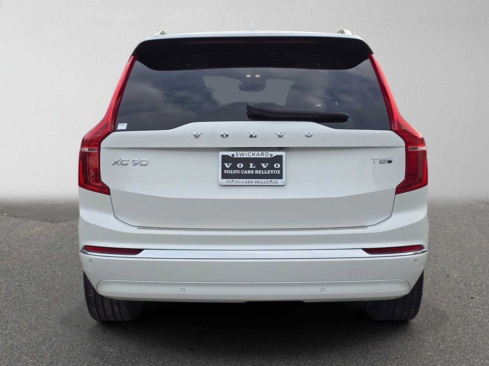 Certified 2025 Volvo XC90 T8 Plus w/ Protection Package Premier AWD/4WD image 5