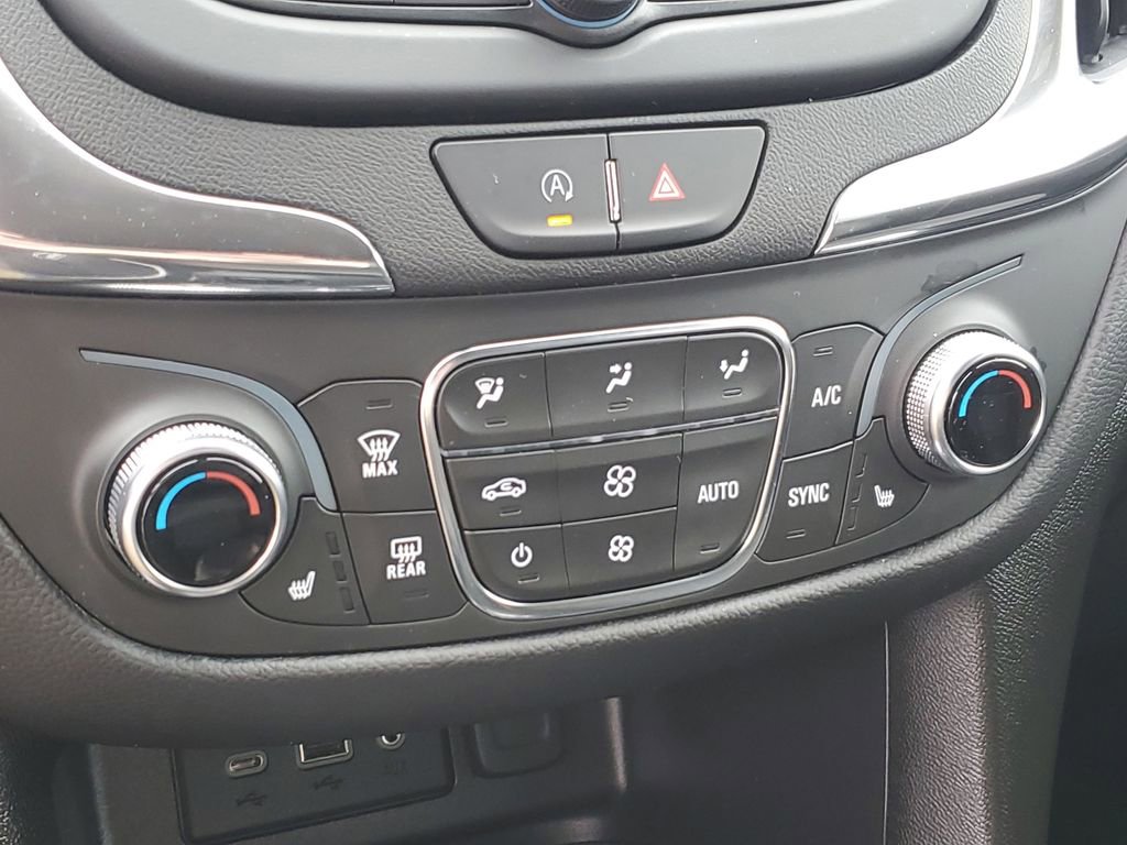 Used 2023 Chevrolet Equinox LT AWD/4WD image 15