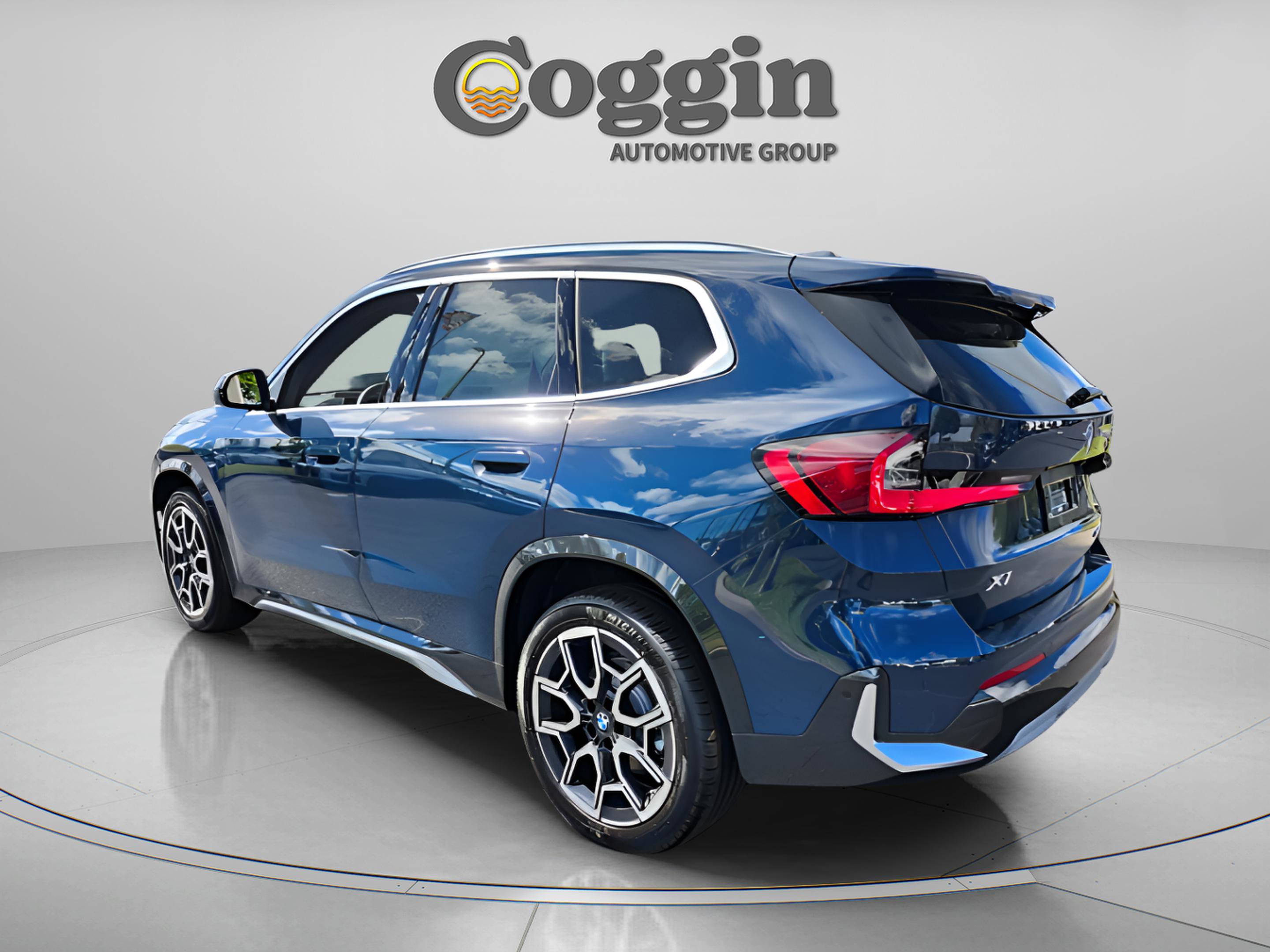 New 2026 BMW X1 xDrive28i w/ Technology Package AWD/4WD image 4