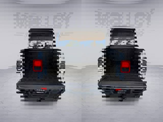 Used 2023 Jeep Gladiator Willys image 19