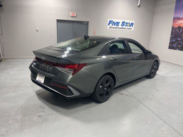 New 2026 Hyundai Elantra Sport w/ Cargo Package image 5