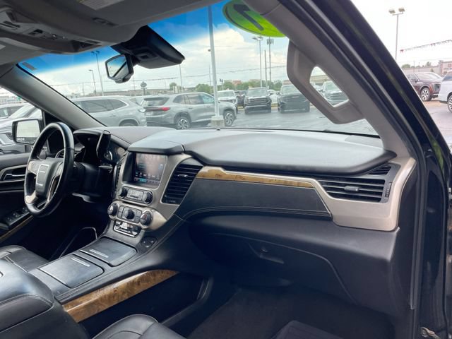 Used 2017 GMC Yukon XL Denali w/ Open Road Package AWD/4WD image 19