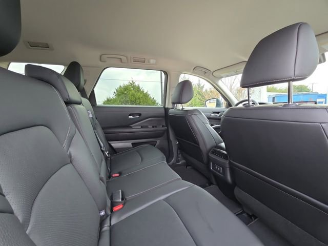 New 2026 Nissan Pathfinder SL image 29