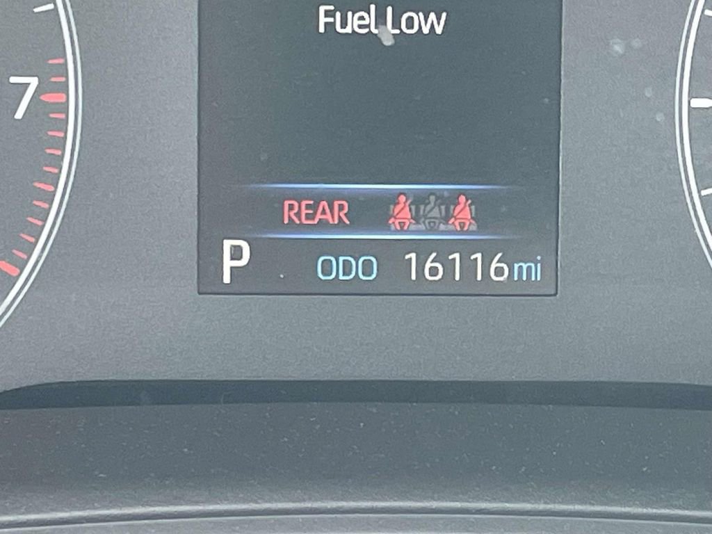 Used 2023 Toyota Corolla Cross L image 36