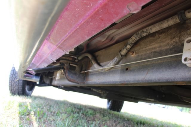 Used 2004 Chevrolet Silverado 2500 LT AWD/4WD image 14