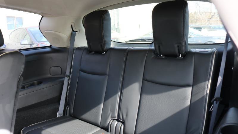 Used 2018 INFINITI QX60 Luxe w/ Premium Plus Package image 15