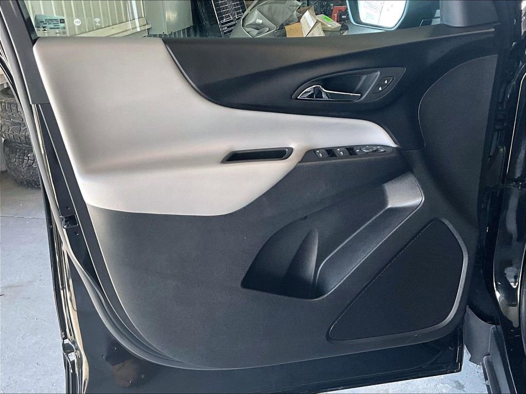 Used 2024 Chevrolet Equinox LS image 9