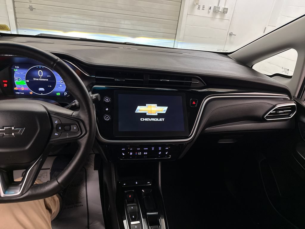 Certified 2023 Chevrolet Bolt LT FWD image 14