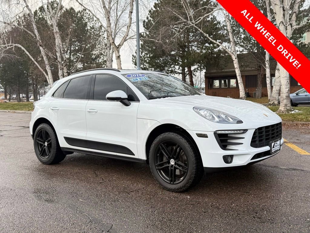 Used 2018 Porsche Macan Base image 2