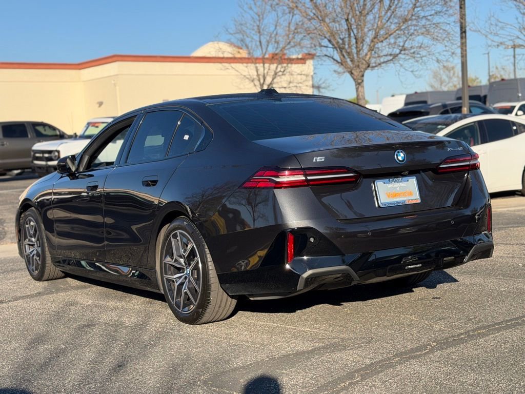 Used 2025 BMW i5 xDrive40 w/ M Sport Package image 9