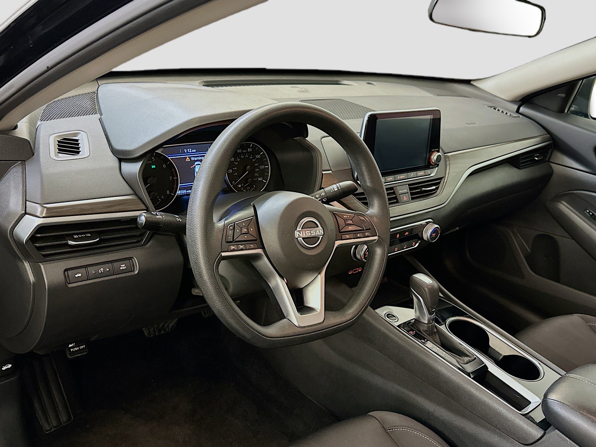 Used 2024 Nissan Altima 2.5 SV image 18