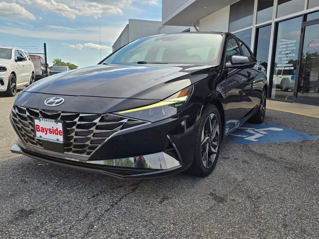Used 2023 Hyundai Elantra Limited w/ Preferred Accessory Package FWD image 28