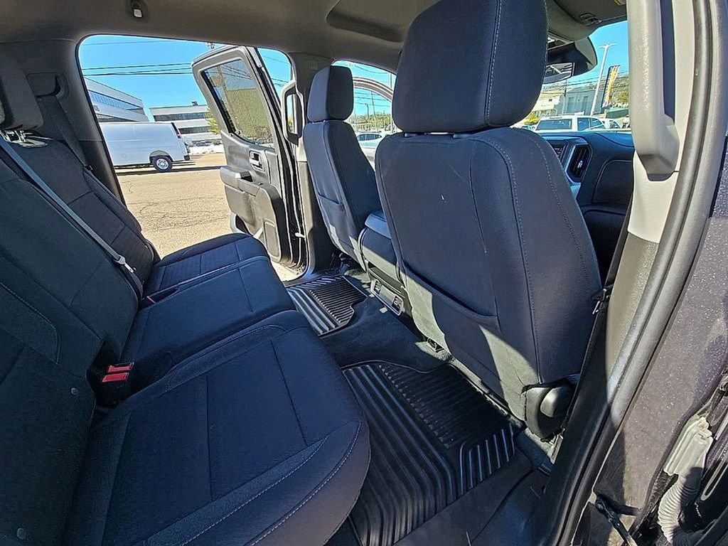 Used 2023 Chevrolet Silverado 1500 Custom image 23