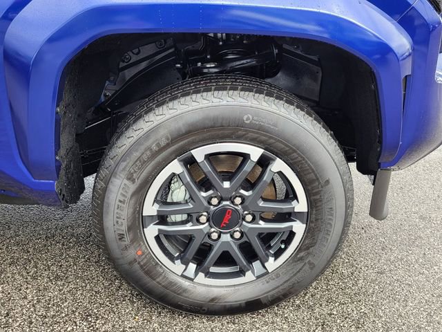 New 2024 Toyota Tacoma TRD Sport w/ TRD Sport Upgrade Package image 9