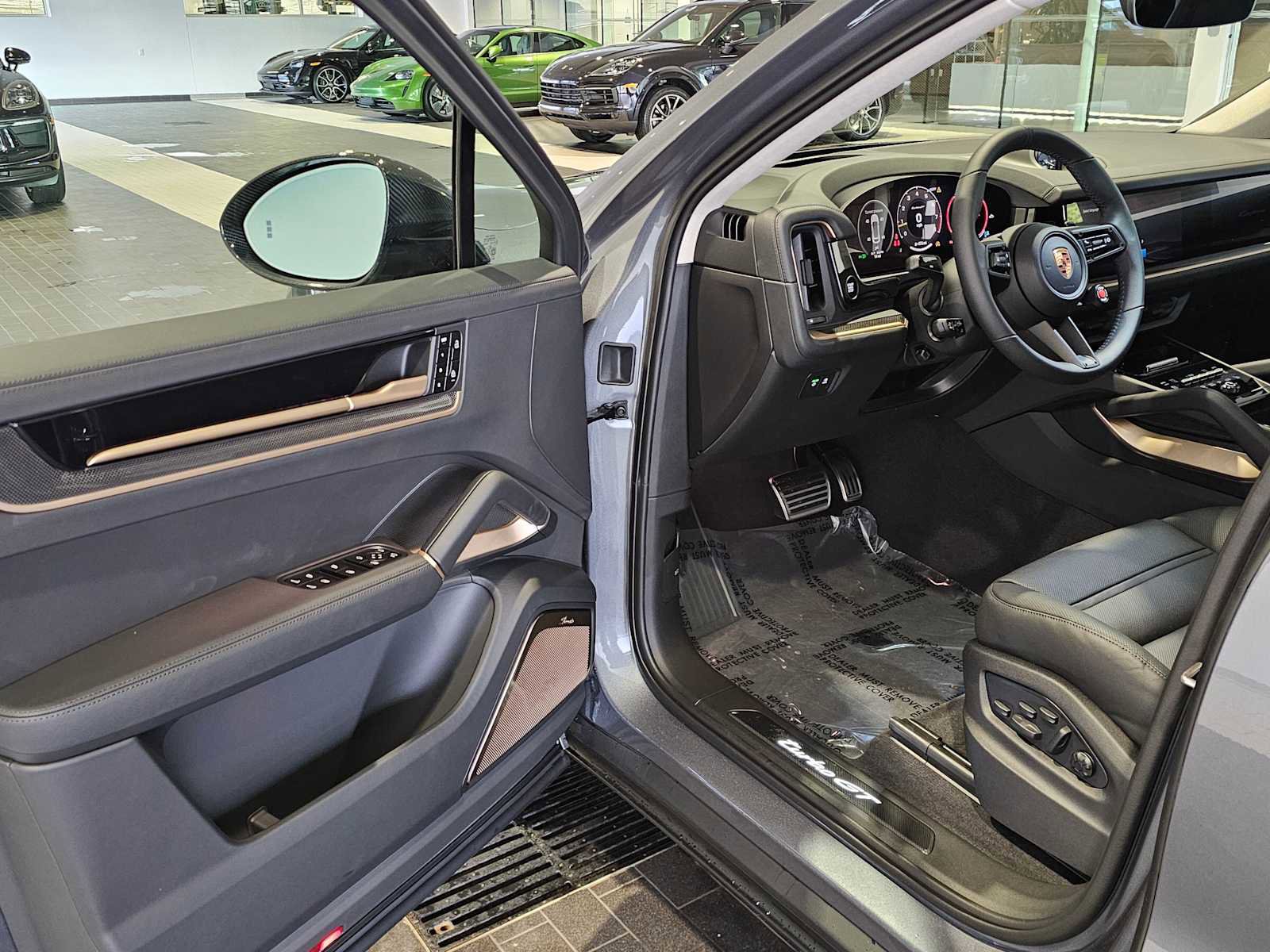 New 2026 Porsche Cayenne Turbo GT image 21