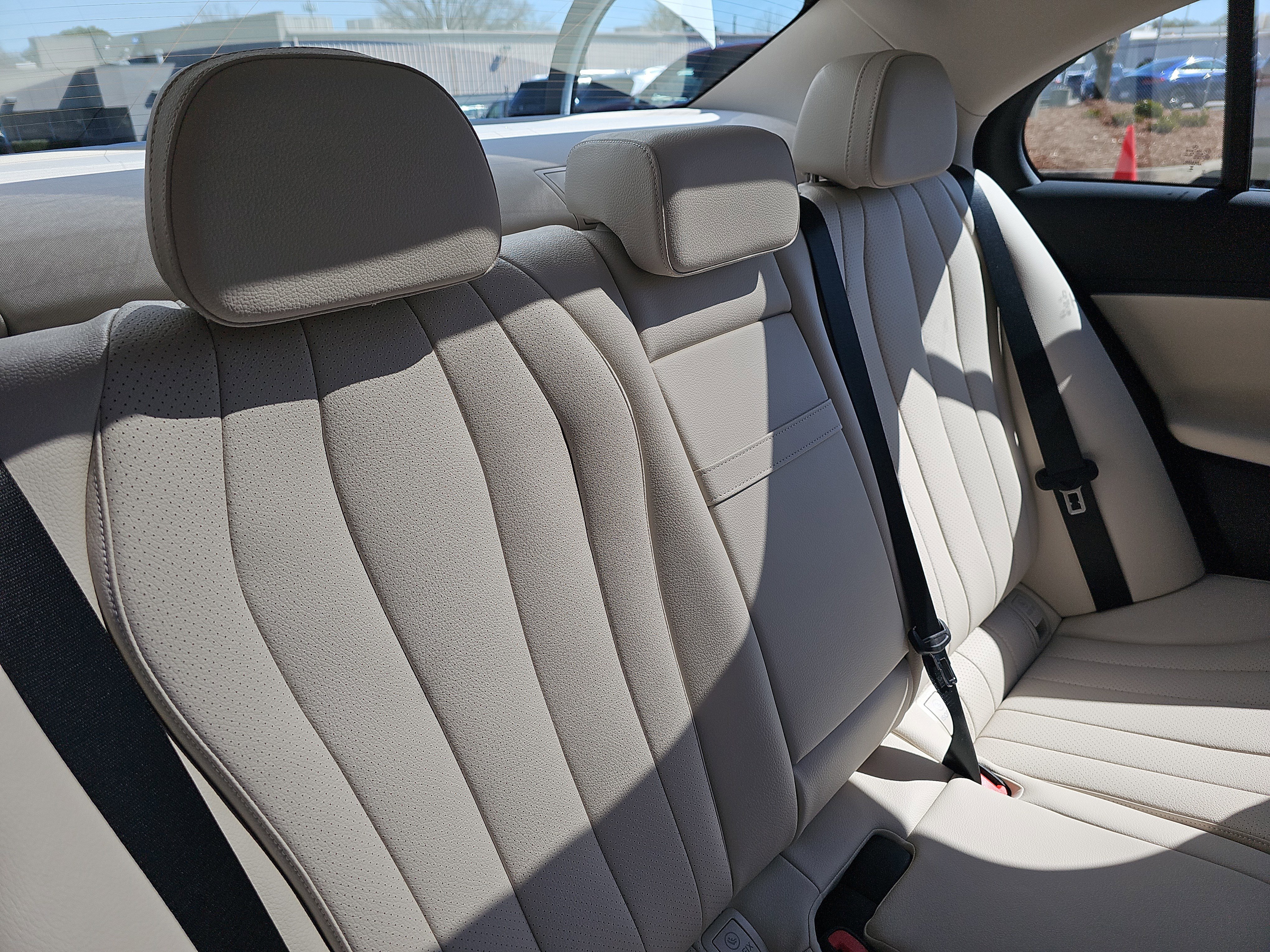 New 2026 Mercedes-Benz E 350 4MATIC Sedan image 12