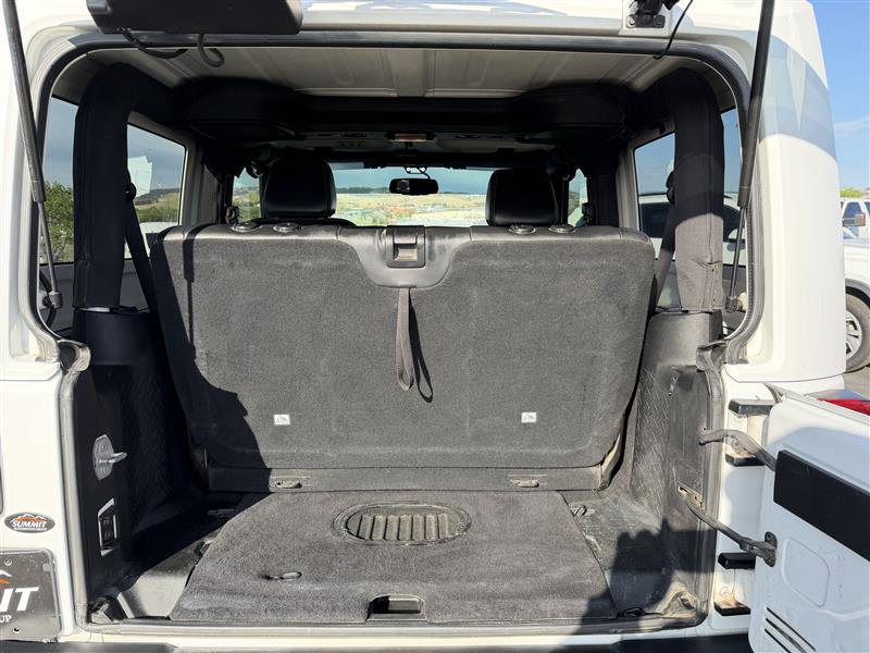 Used 2015 Jeep Wrangler Rubicon AWD/4WD image 14