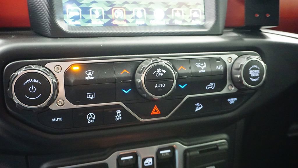 Used 2018 Jeep Wrangler Unlimited Rubicon image 29