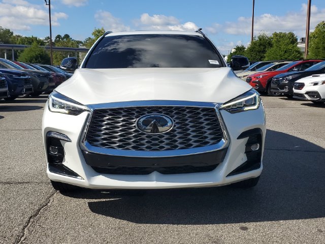 Used 2025 INFINITI QX55 Essential AWD/4WD image 2