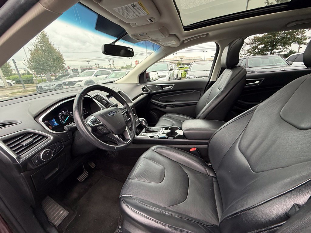 Used 2017 Ford Edge Titanium w/ Technology Package AWD/4WD image 20