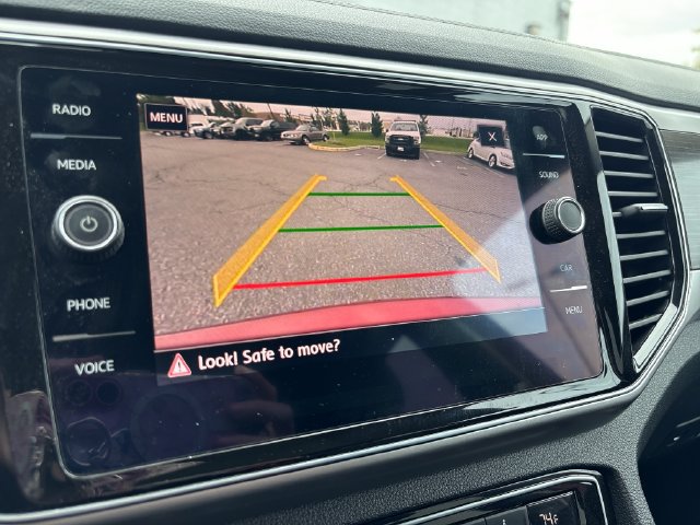 Used 2018 Volkswagen Atlas SEL AWD/4WD image 24