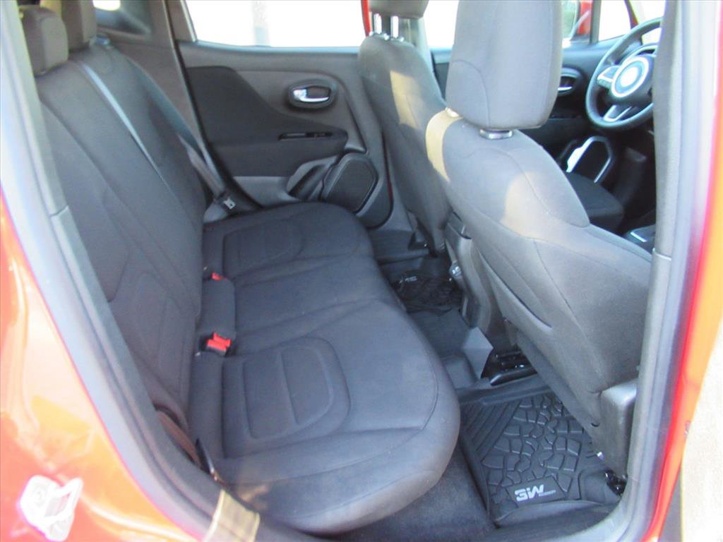 Used 2021 Jeep Renegade Latitude image 25