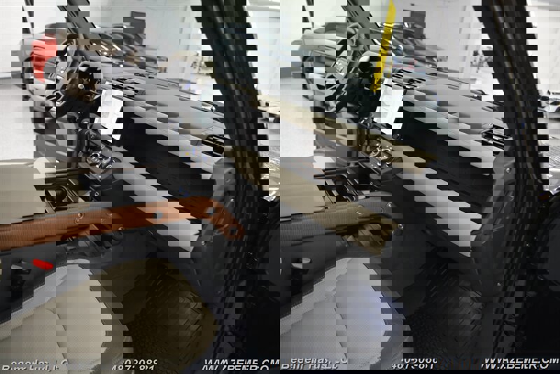 Used 2023 Land Rover Defender 130 X image 19