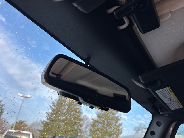 Used 2018 Jeep Wrangler Unlimited Sahara w/ Connectivity Group image 25