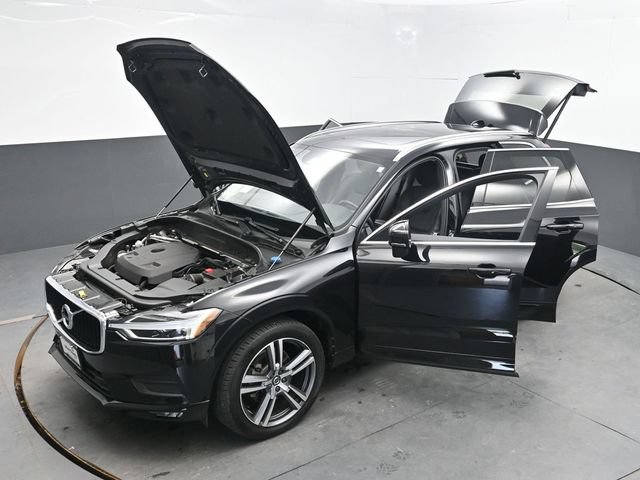 Used 2021 Volvo XC60 T5 Momentum w/ Premium Package AWD/4WD image 24