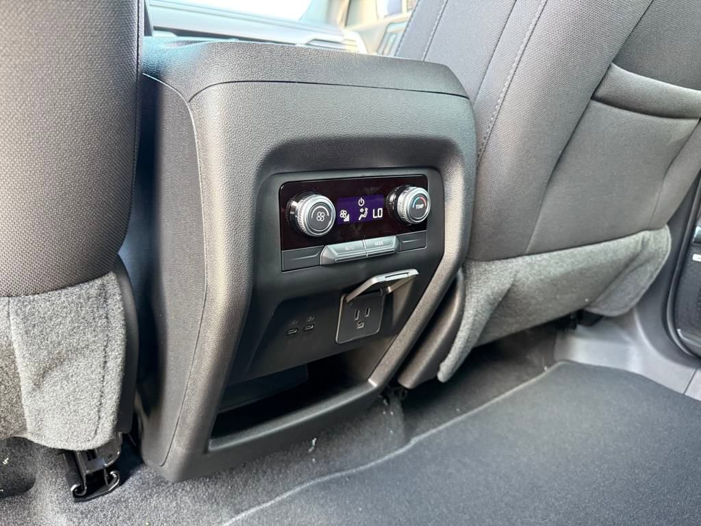 New 2026 GMC Acadia Elevation image 19