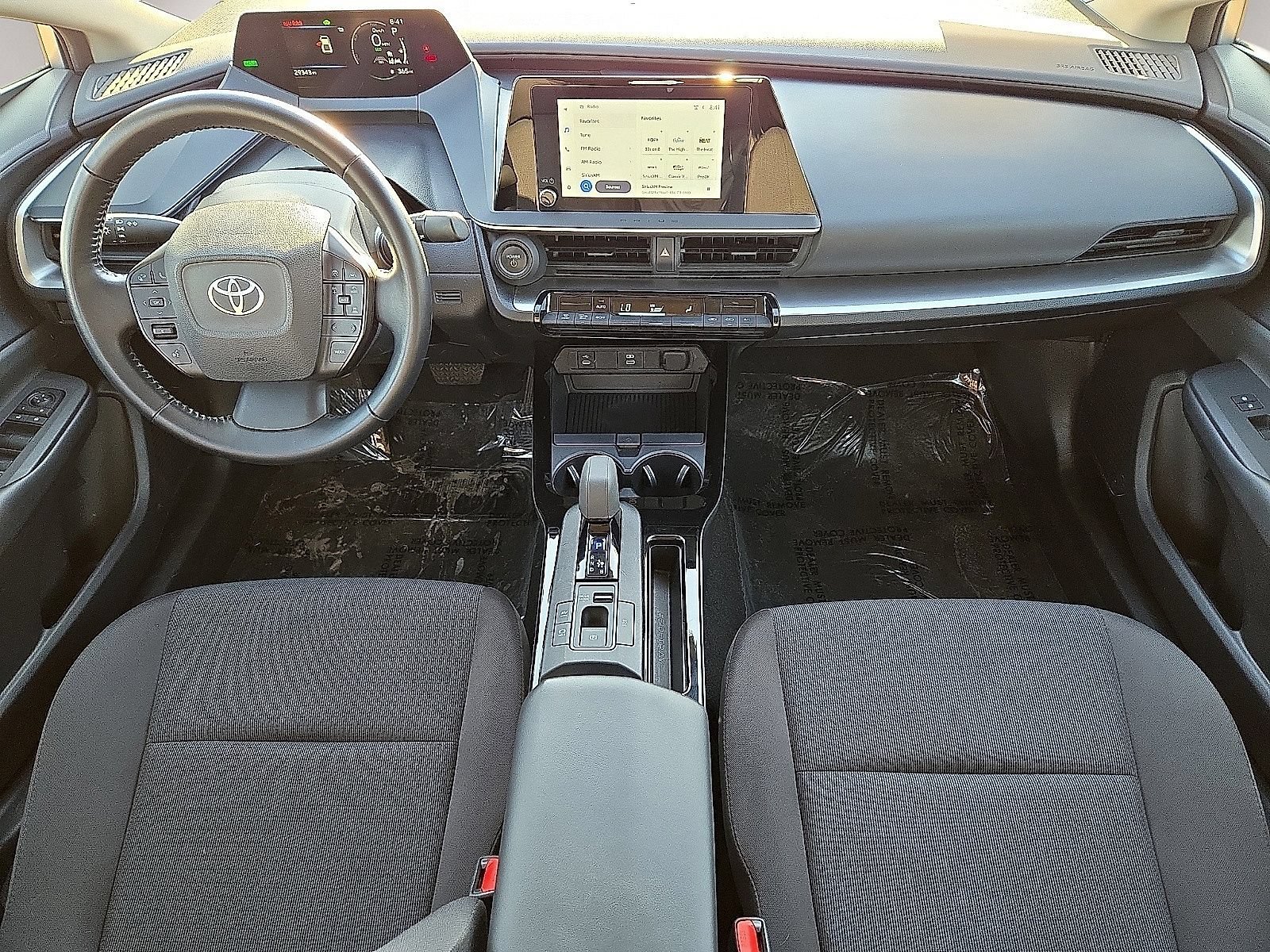 Used 2025 Toyota Prius LE FWD image 14