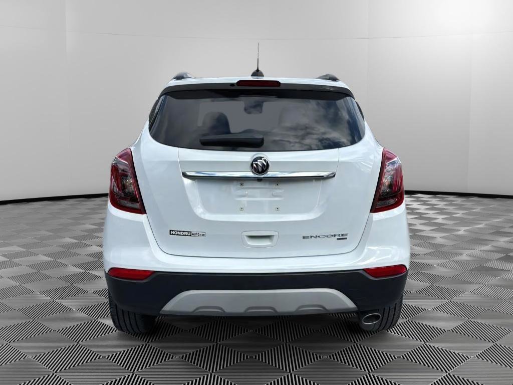 Used 2022 Buick Encore Preferred w/ Safety Package image 8