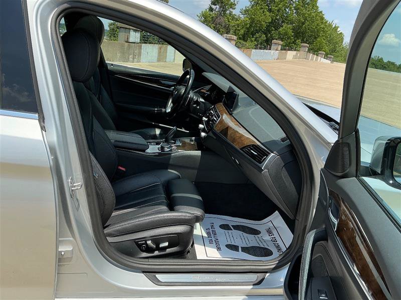 Used 2017 BMW 540i xDrive AWD/4WD image 35