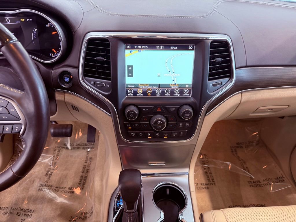 Used 2018 Jeep Grand Cherokee Overland image 25