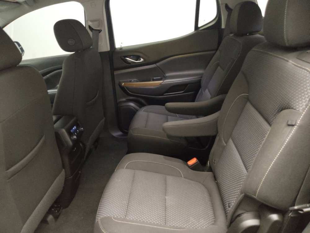 Used 2021 GMC Acadia SLE FWD image 18