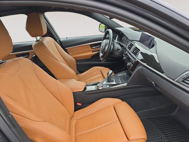 Used 2018 BMW 330i xDrive Sedan AWD/4WD image 14