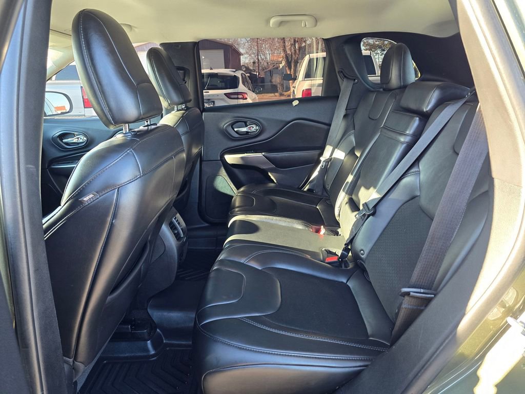 Used 2019 Jeep Cherokee Latitude Plus image 17