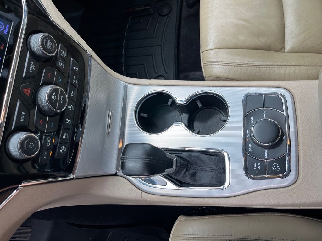 Used 2019 Jeep Grand Cherokee Limited image 15