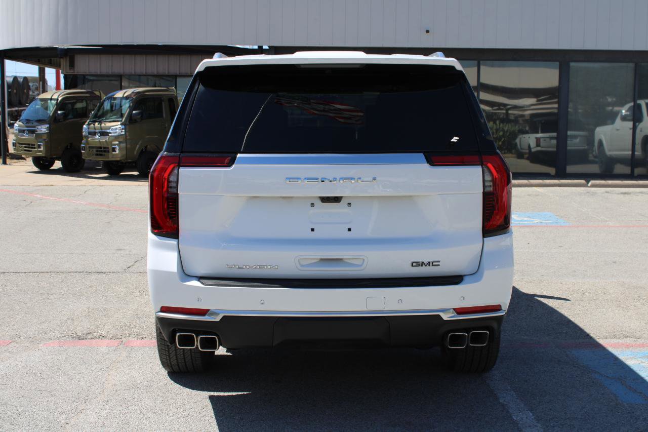 Used 2026 GMC Yukon XL Denali w/ Denali Reserve Package image 5