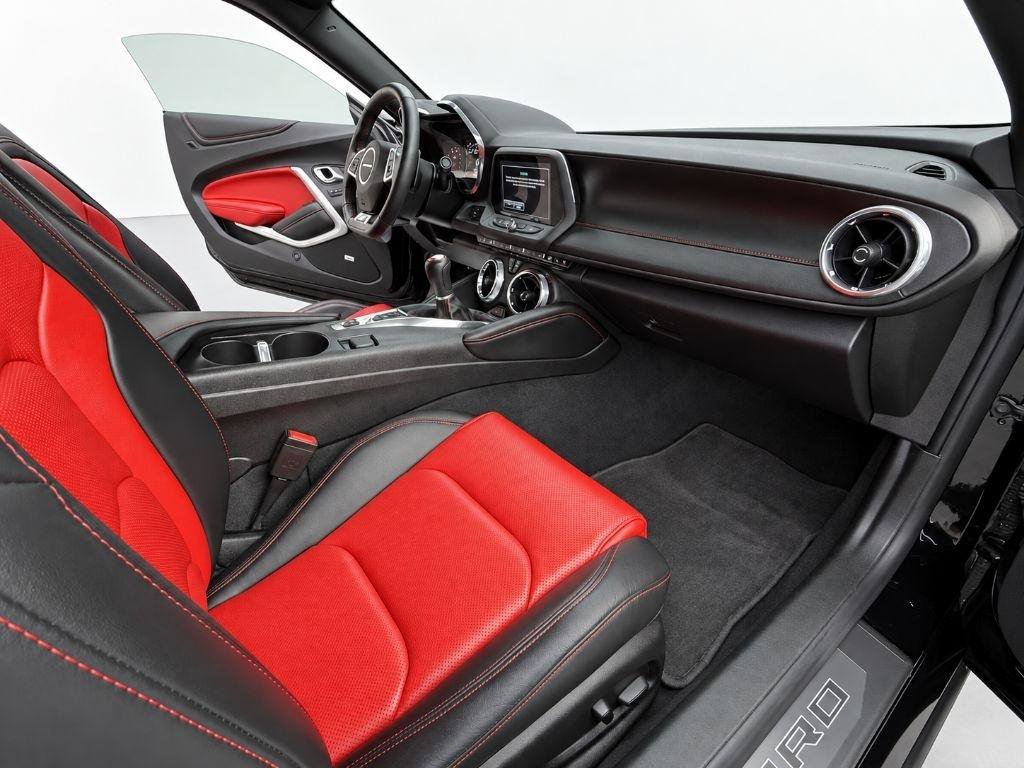 Used 2016 Chevrolet Camaro SS RWD image 15